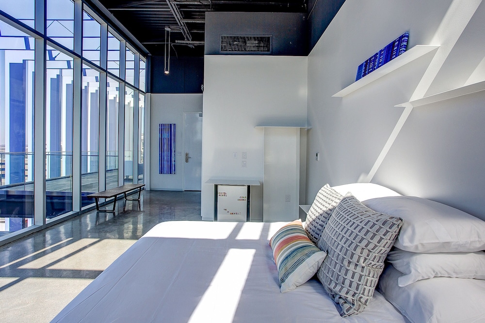 Hotel Revel - photo 5