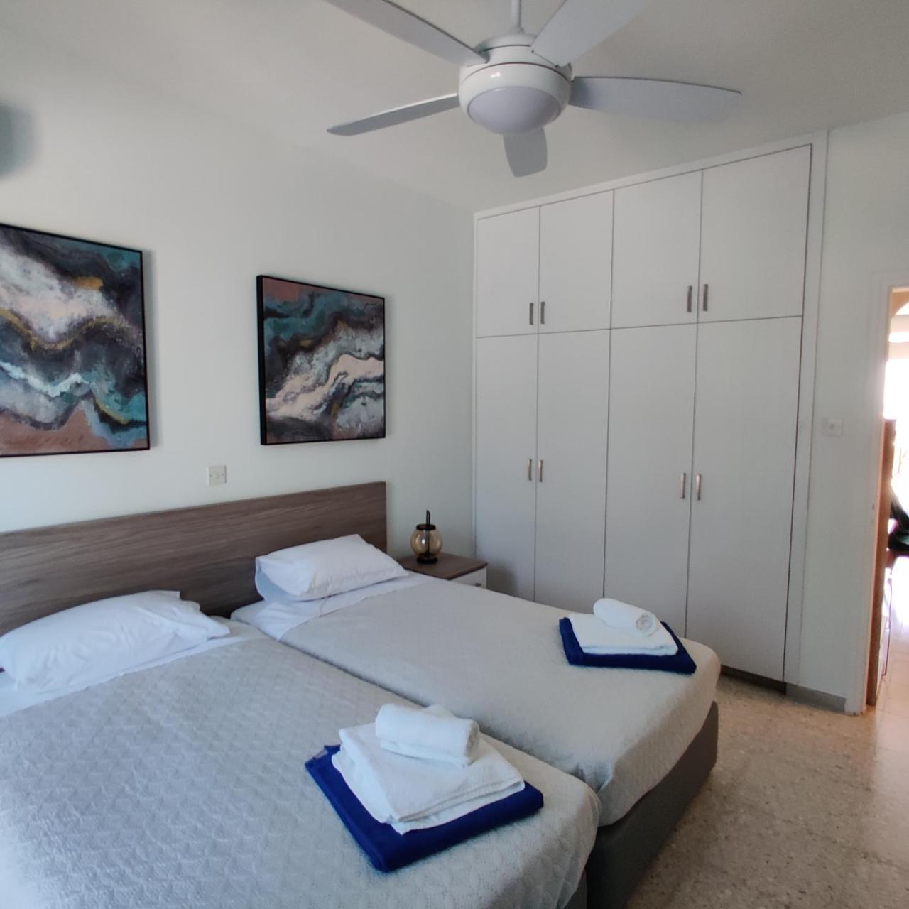 Lovely 1 Bedroom Unit @ Fabulous Location