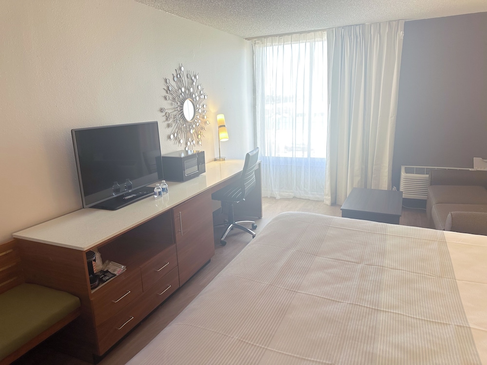 Quality Inn & Suites Fort Collins East - photo 6