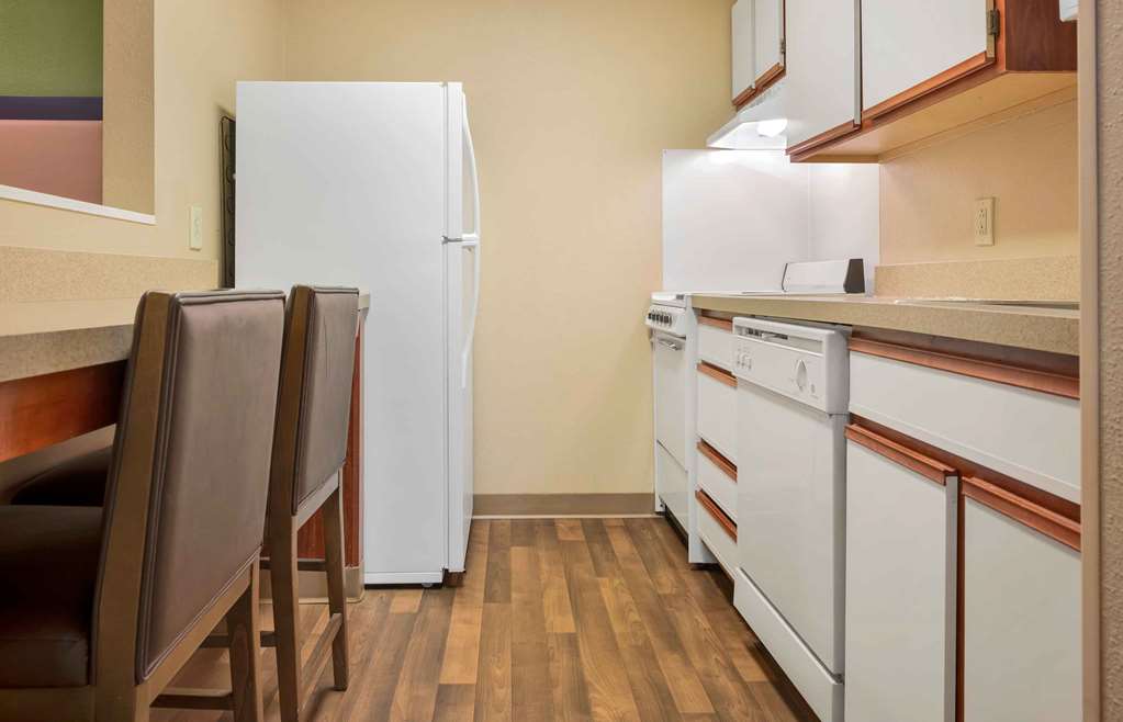 Extended Stay America Suites Pittsburgh Airport - photo 27