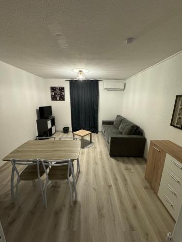Studio Avec Terrasse Vue Sur Cousson - last minute hotel in Unknown City
