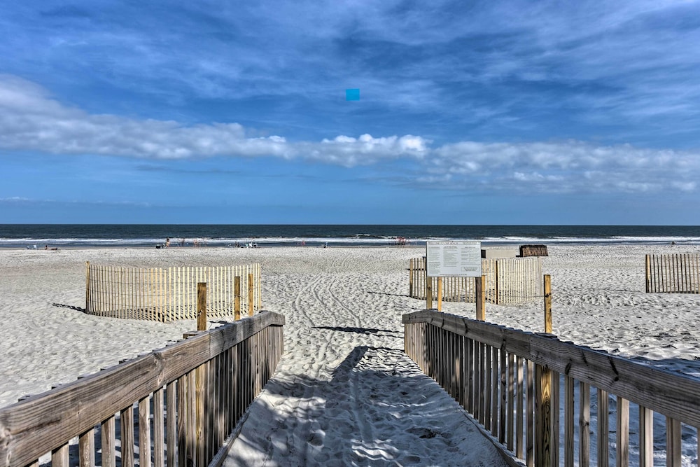 Walk to Beach Hilton Head Resort Condo with Pools - photo 17
