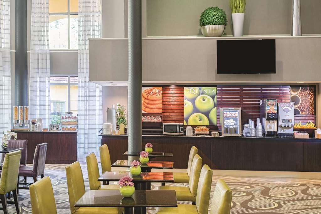 La Quinta Inn & Suites by Wyndham Univ Area Chapel Hill - photo 37