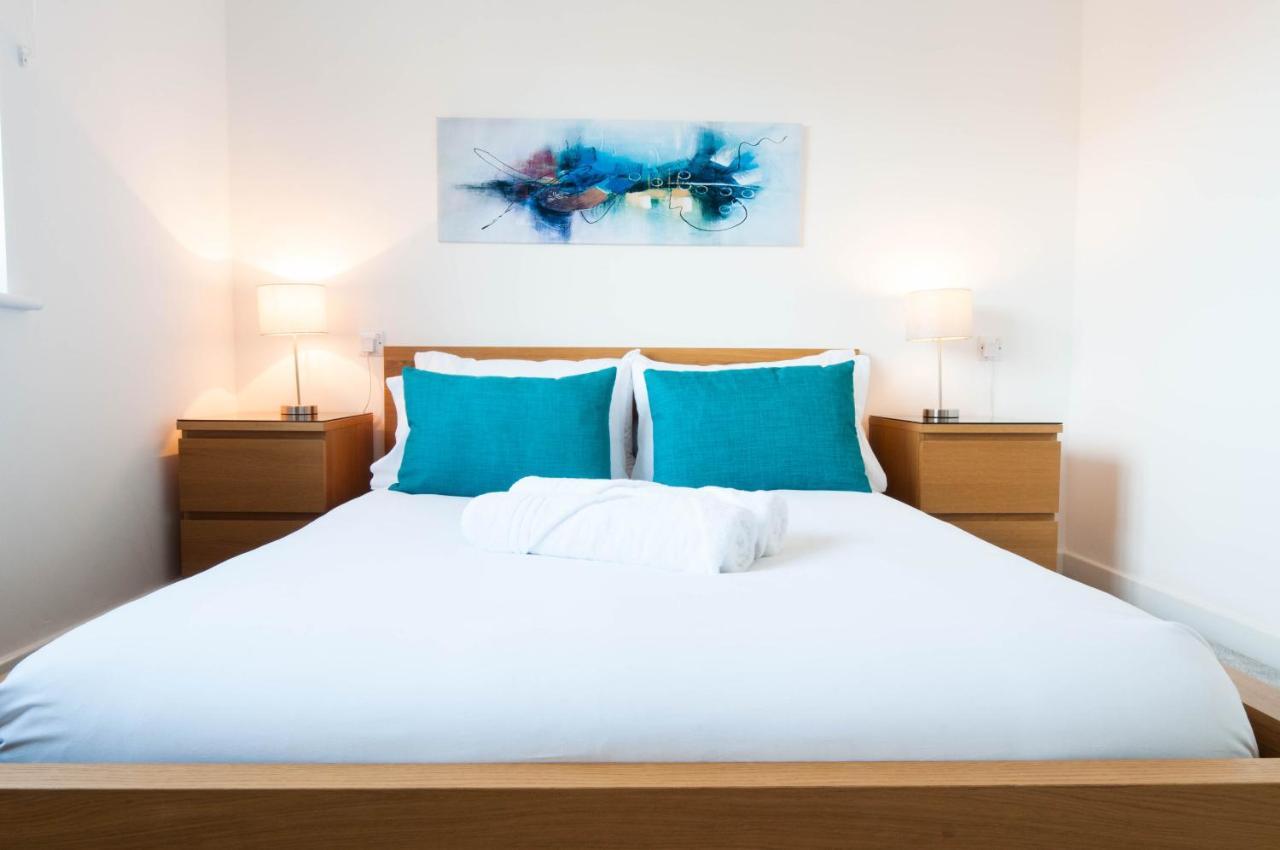 The Dakota Next To East Midlands Airport — hotel near East Midlands Airport