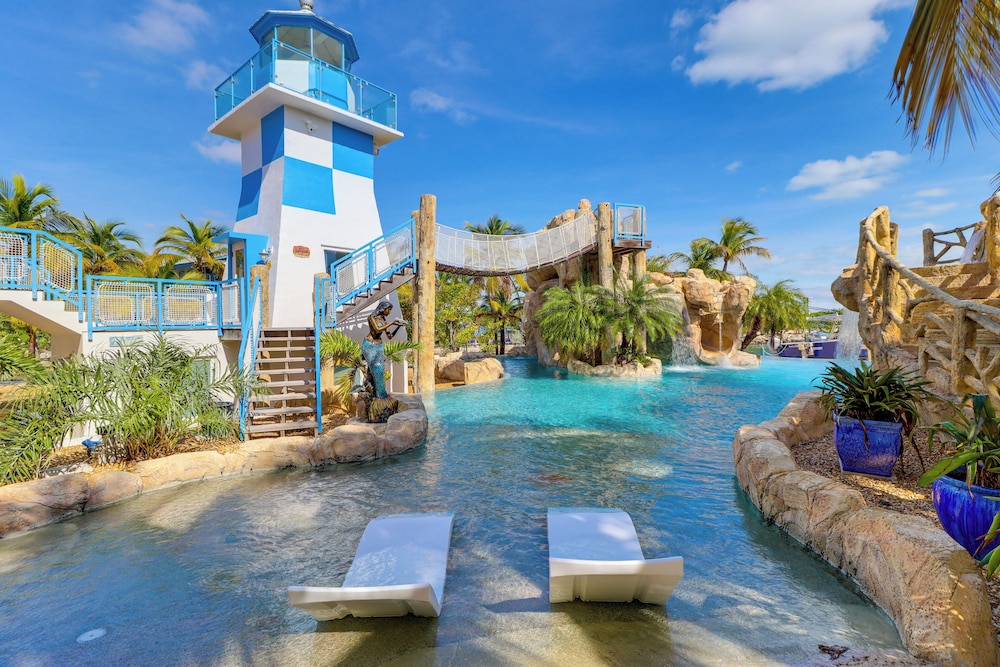 1 Mi to Dtwn: Oceanfront Gem w Resort Amenities in Key Largo, United States