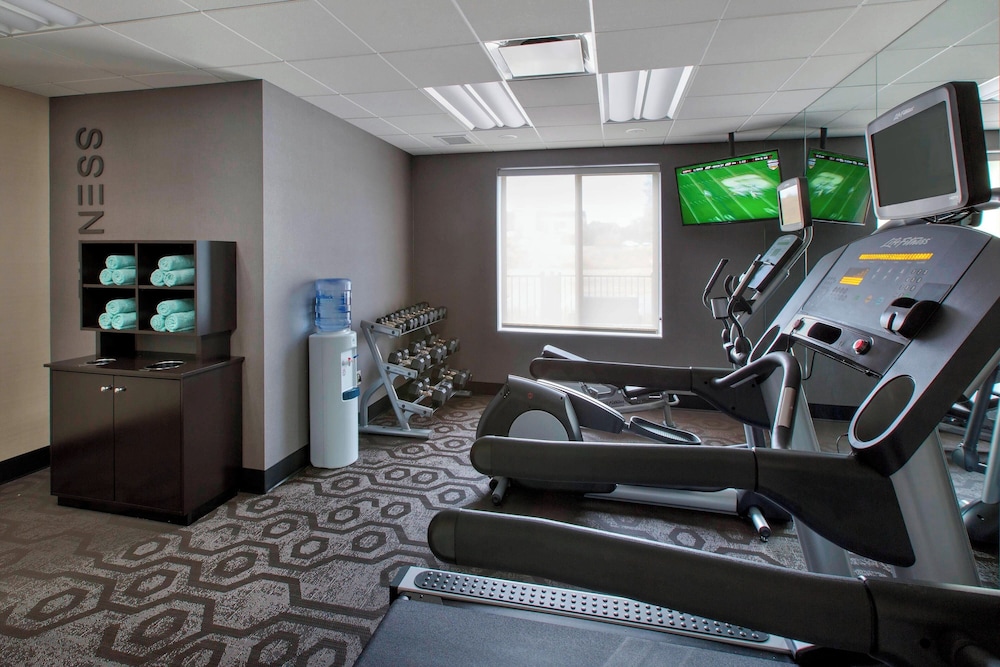 Fairfield Inn and Suites by Marriott Syracuse Carrier Circle - photo 12
