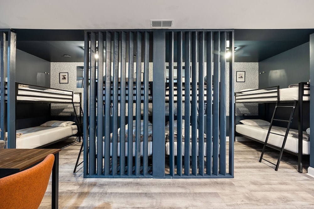Wrigleyville Suites - photo 55