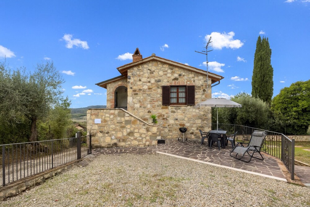 Oliveto Del Cantarello in Chiusi, Italy