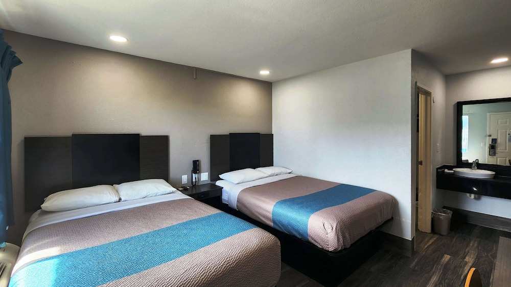 Motel 6 Galveston TX - photo 8