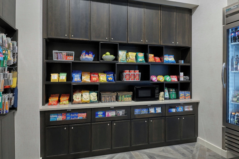 Delta Hotels by Marriott Muskegon Convention Center - photo 28