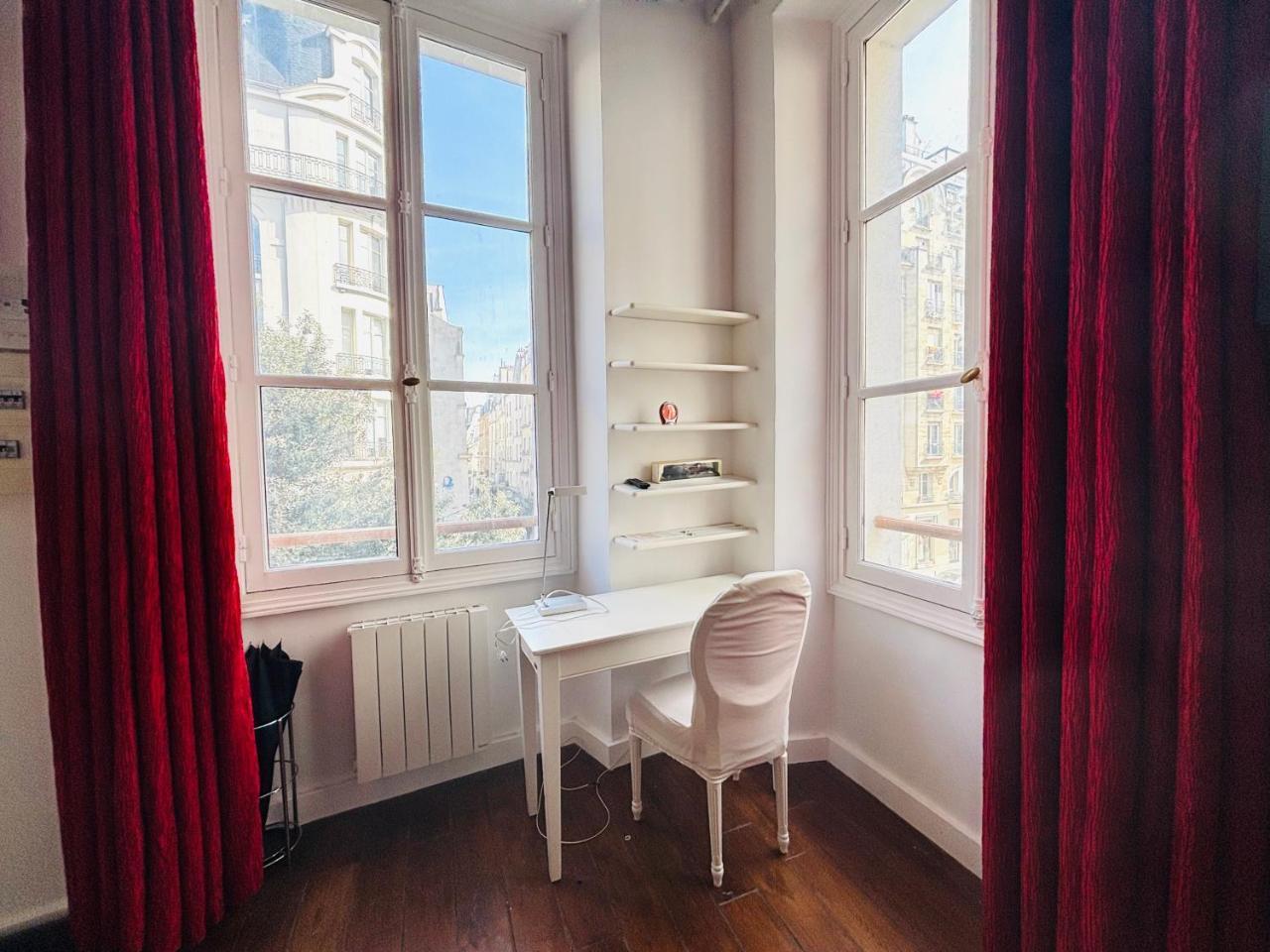 Spacious Loft in the Marais - last minute hotel in Paris