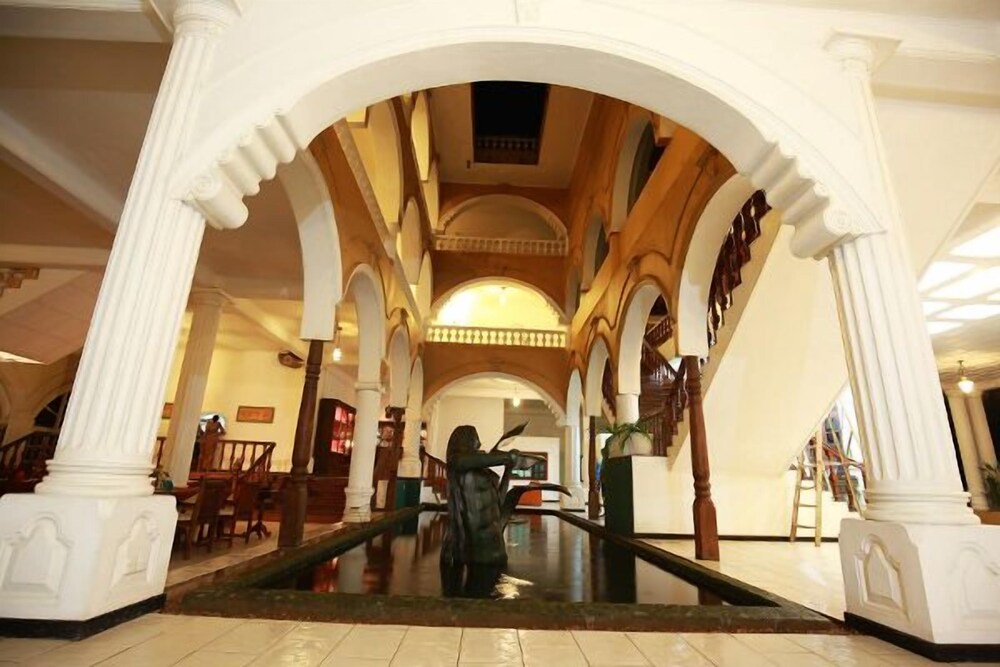 Royal Beach Resort - carbon neutral hotel in Bentota