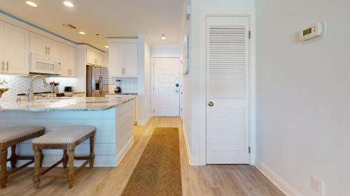 Beach Manor 0310 - photo 9
