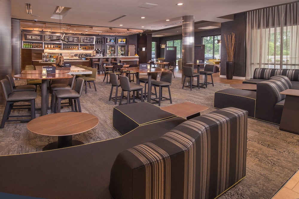 Courtyard by Marriott Hershey Chocolate Avenue - photo 19