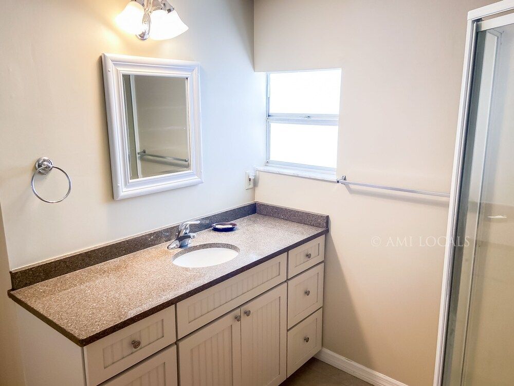 Bridge 6 Bradenton Beach 2 Br Hotel Room - photo 9
