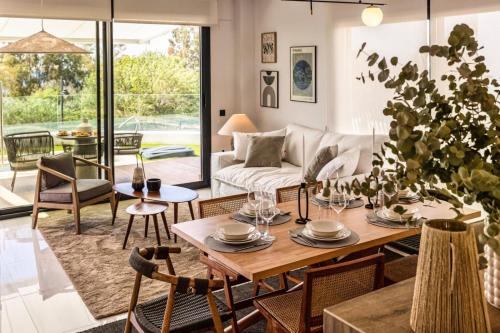 Luxury Sea View Apartment by United Renters — 4-Star Luxury Hotel in Villajoyosa, Spain