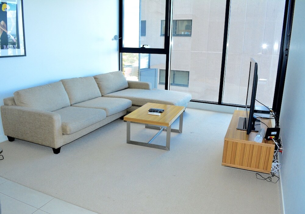 Apartments Melbourne Domain St Kilda Road — 4-Star Luxury Hotel in South Melbourne, Australia