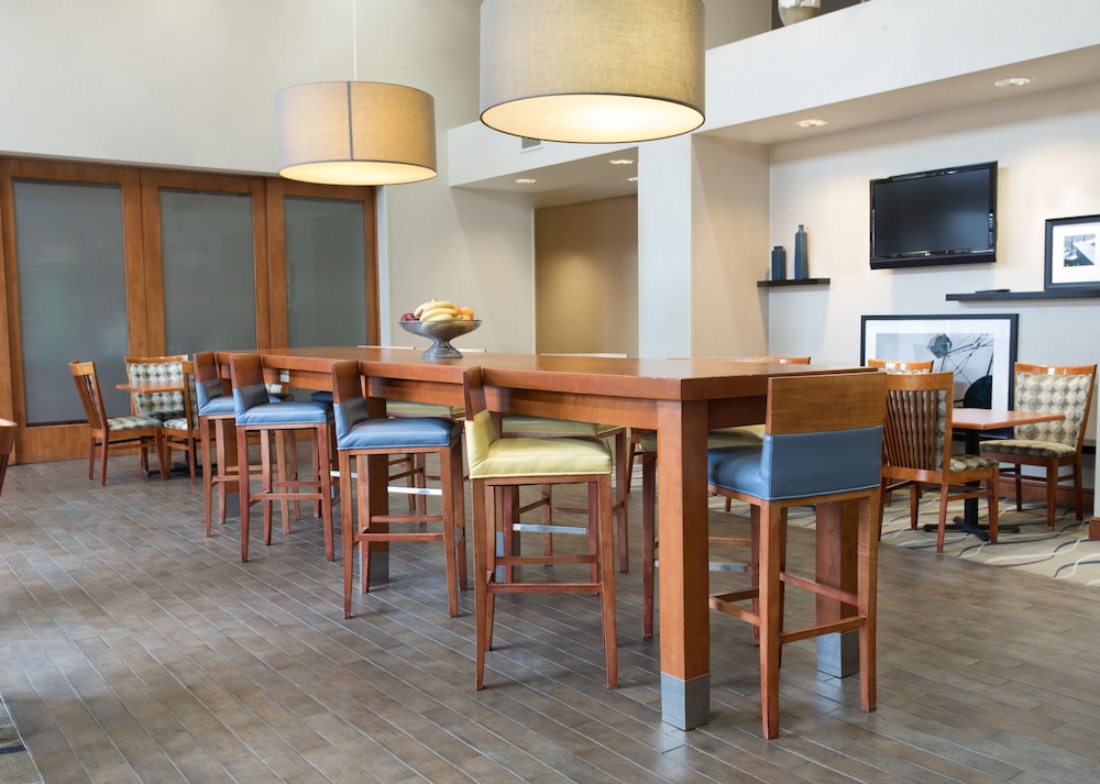 Hampton Inn & Suites Chicago Deer Park - photo 5