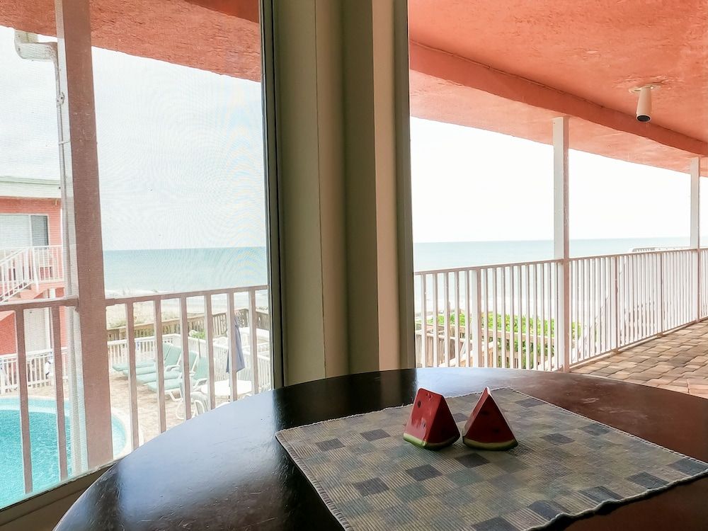 Melbourne Beach Resort - photo 10