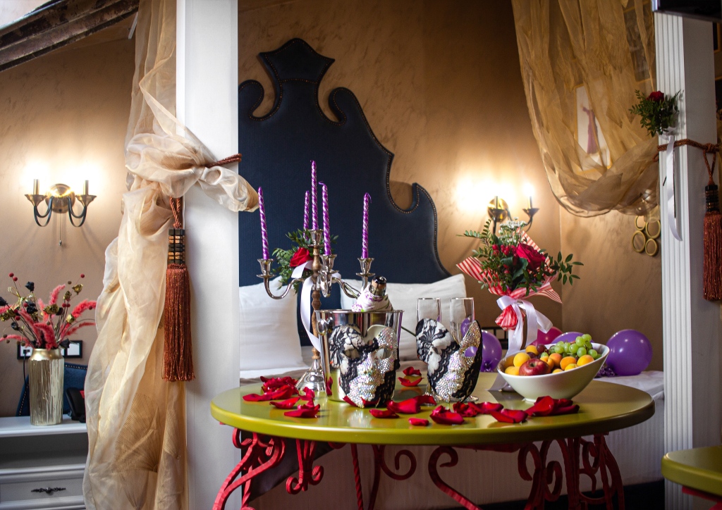 Za Kulisami — 4-Star Luxury Hotel in Saint Petersburg, Russia