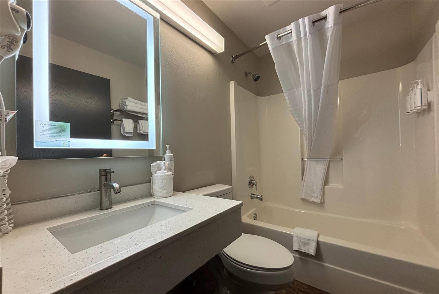 Microtel Inn & Suites by Wyndham Springfield - photo 17