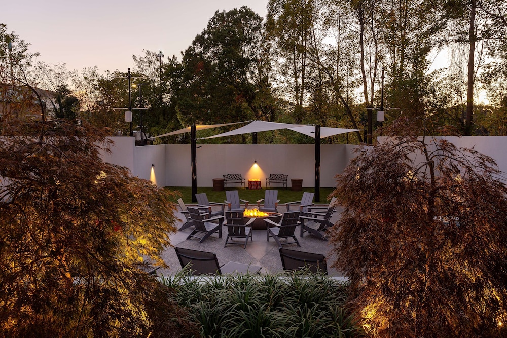Hilton Garden Inn Asheville South - photo 60