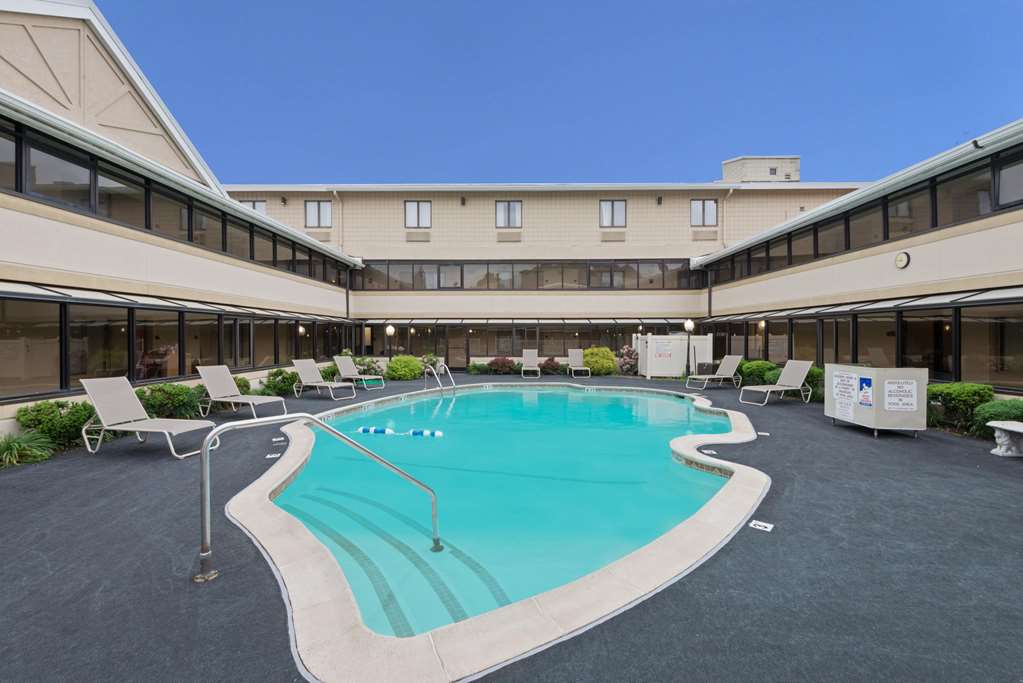 Ramada by Wyndham Boston - photo 8