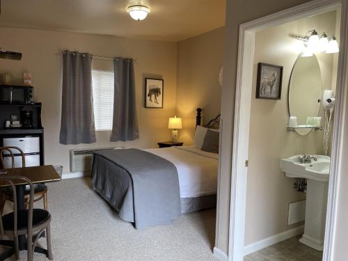 North Cascades Inn - photo 23