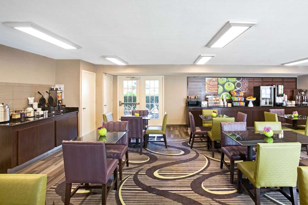 La Quinta Inn by Wyndham San Marcos - photo 61