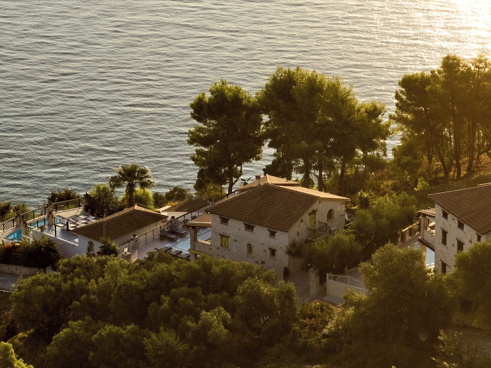 Zakynthos Villas — 4-Star Luxury Hotel in Zakynthos, Greece
