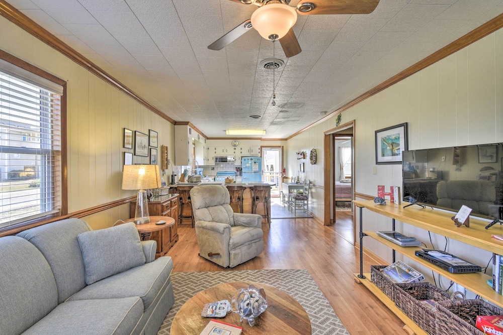Nags Head Cottage Screened Porch Walk to Beach - photo 19