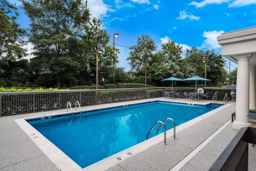 Hampton Inn & Suites Fredericksburg at Celebrate Virginia - photo 58