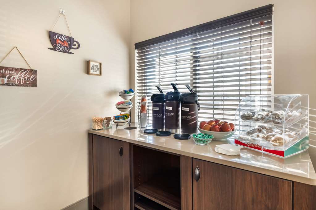 Country Inn & Suites by Radisson Watertown SD - photo 5