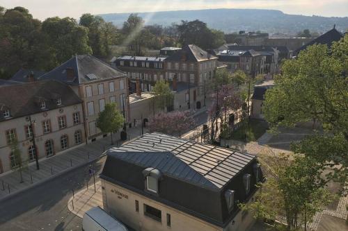 Avenue De Champagne Epernay Private Parking — Epernay