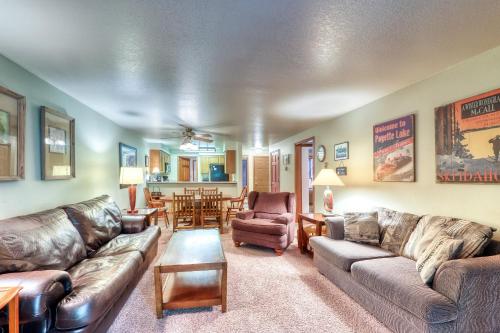 Aspen Village Golf Course Condo Fairways 71 — 4-Star Luxury Hotel in Mccall, United States