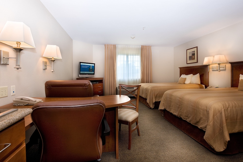 Candlewood Suites Wichita Falls at Maurine Street by IHG - photo 9