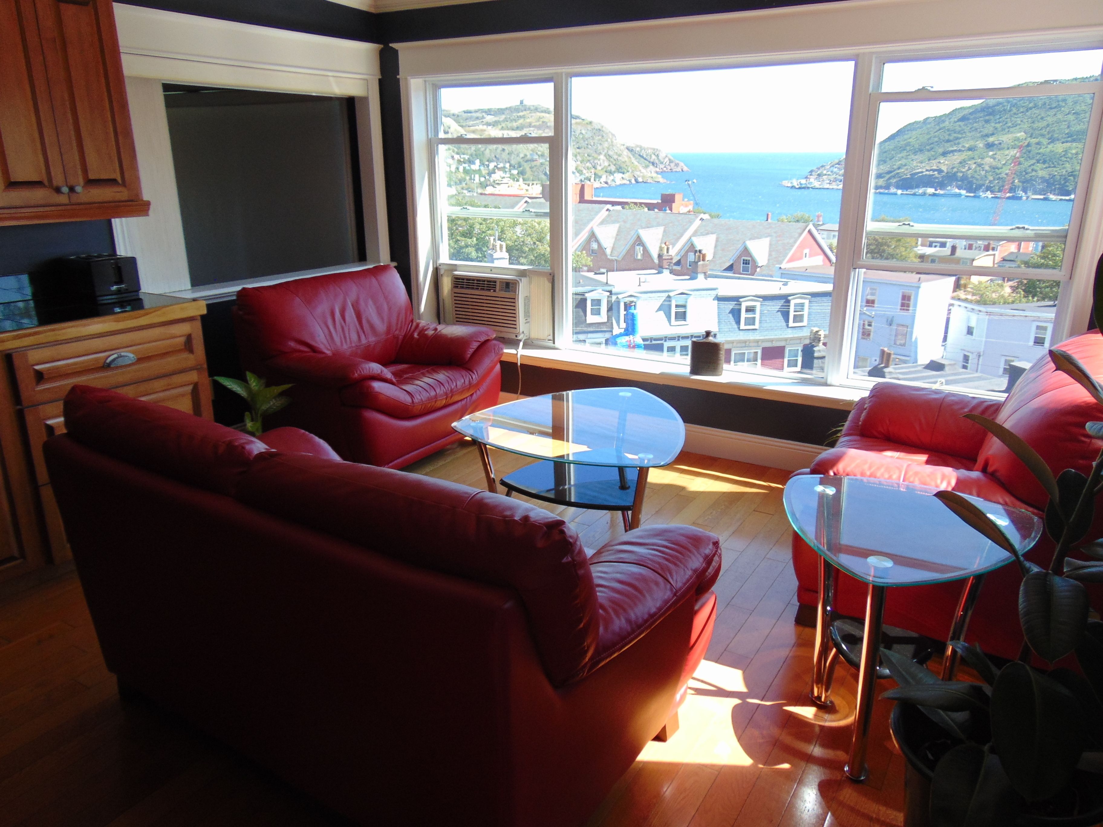 Downtown Executive Suites Queens Road — 4-Star Luxury Hotel in St. John's, Canada