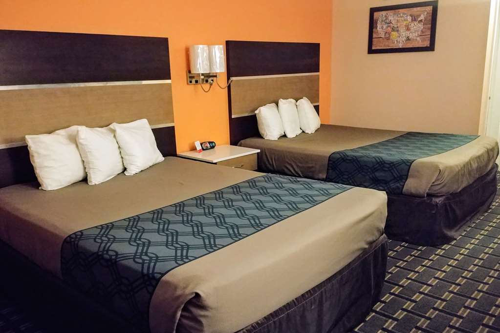 Econo Lodge Milldale Southington - photo 16