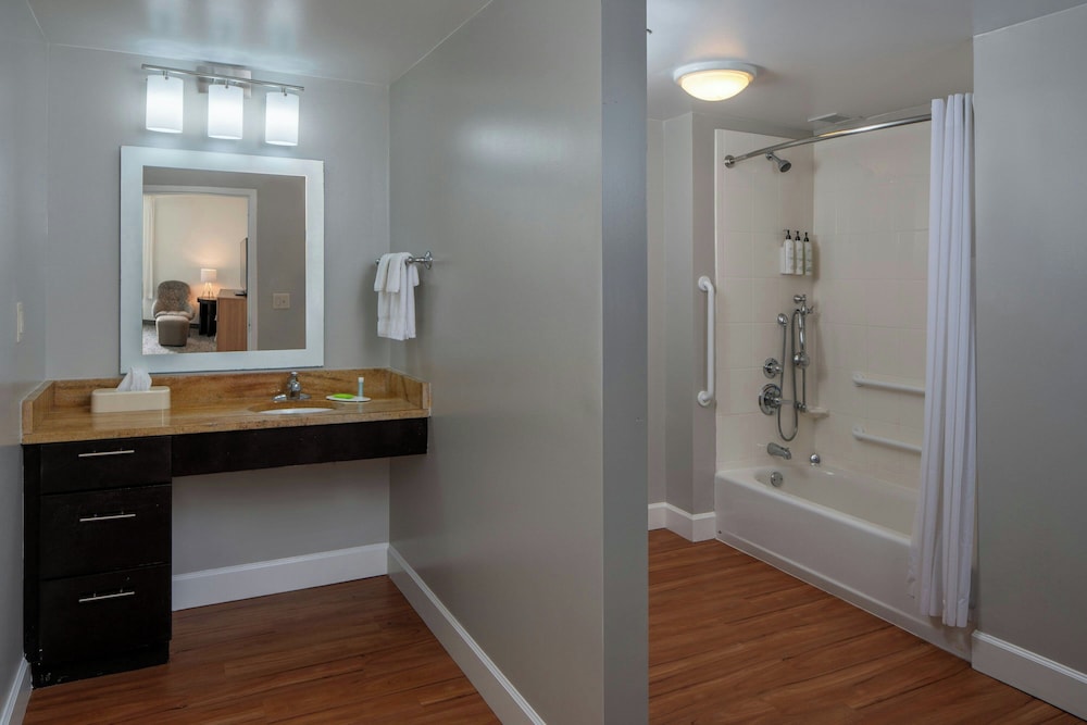 TownePlace Suites Huntsville West Redstone Gateway - photo 15