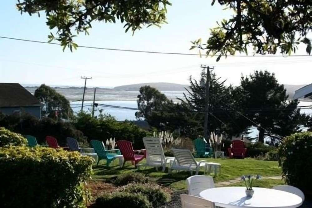 Bodega Harbor Inn - photo 34