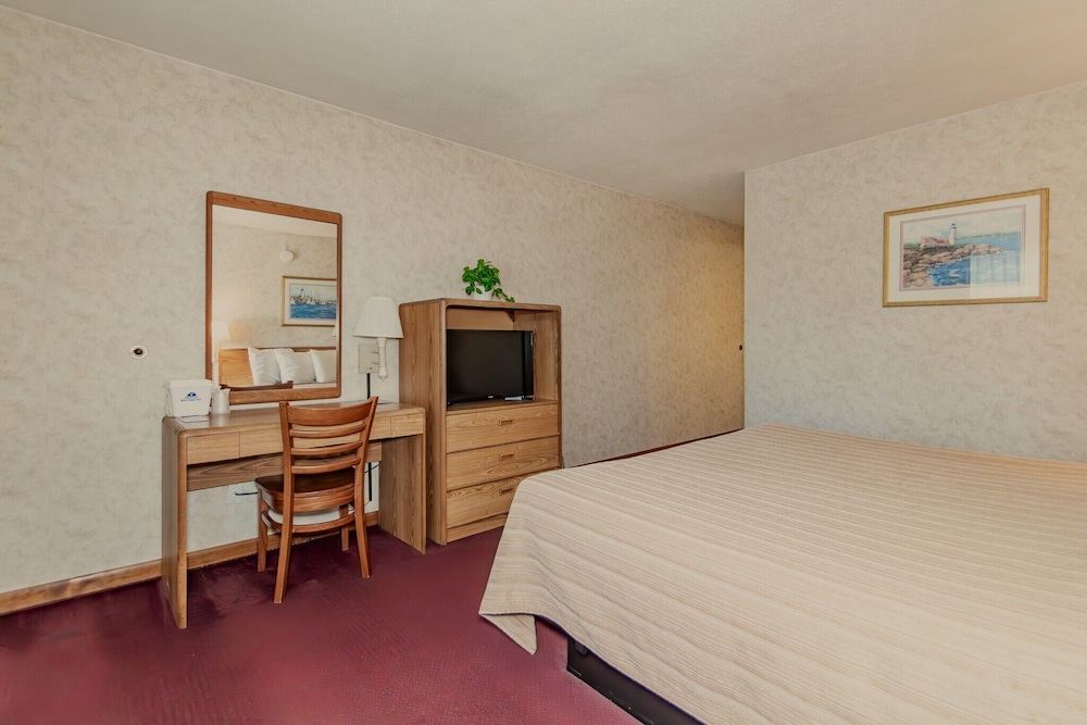 Americas Best Value Inn Austinburg - photo 16