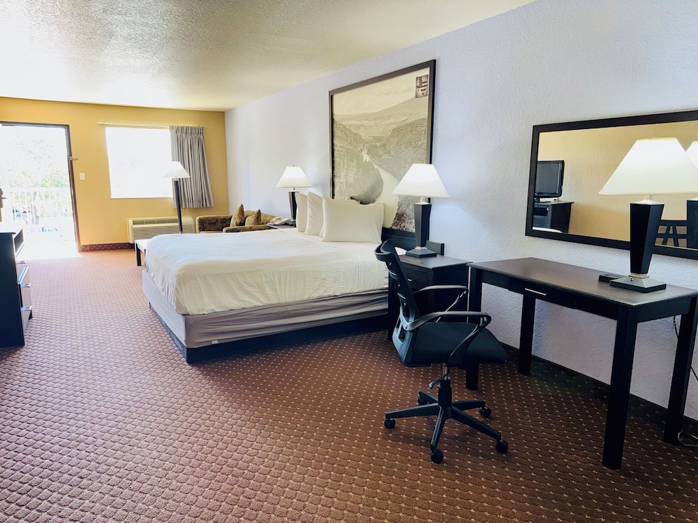 Hill Country Inn & Suites New Braunfels Gruene - photo 8