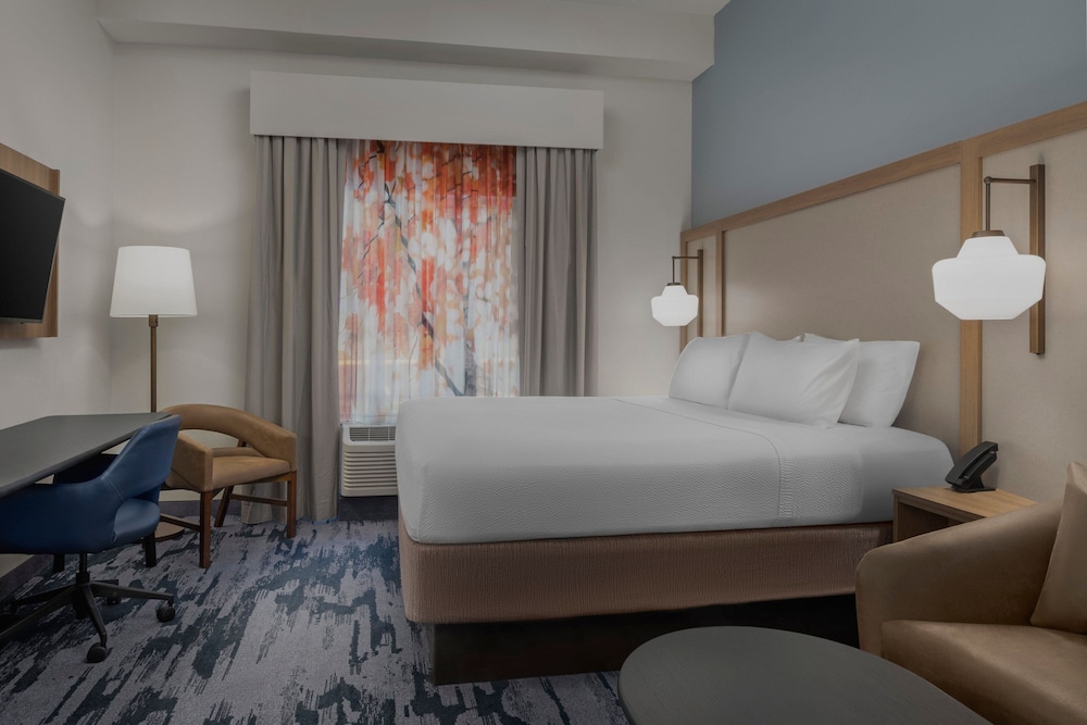 Fairfield Inn & Suites by Marriott Roanoke Hollins I 81 - photo 9