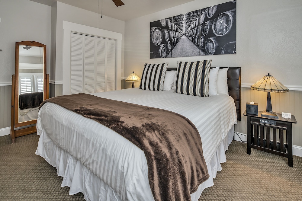 Craftsman Inn - photo 27