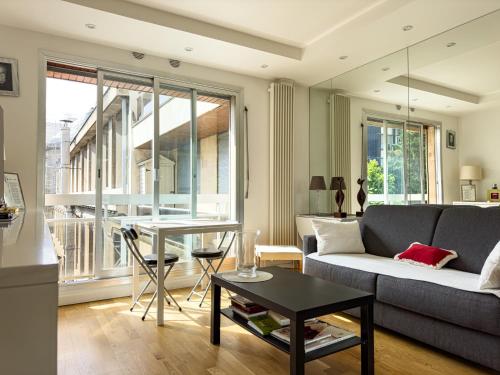 Penbed 1br Proche Champs Elysees - carbon neutral hotel in Paris