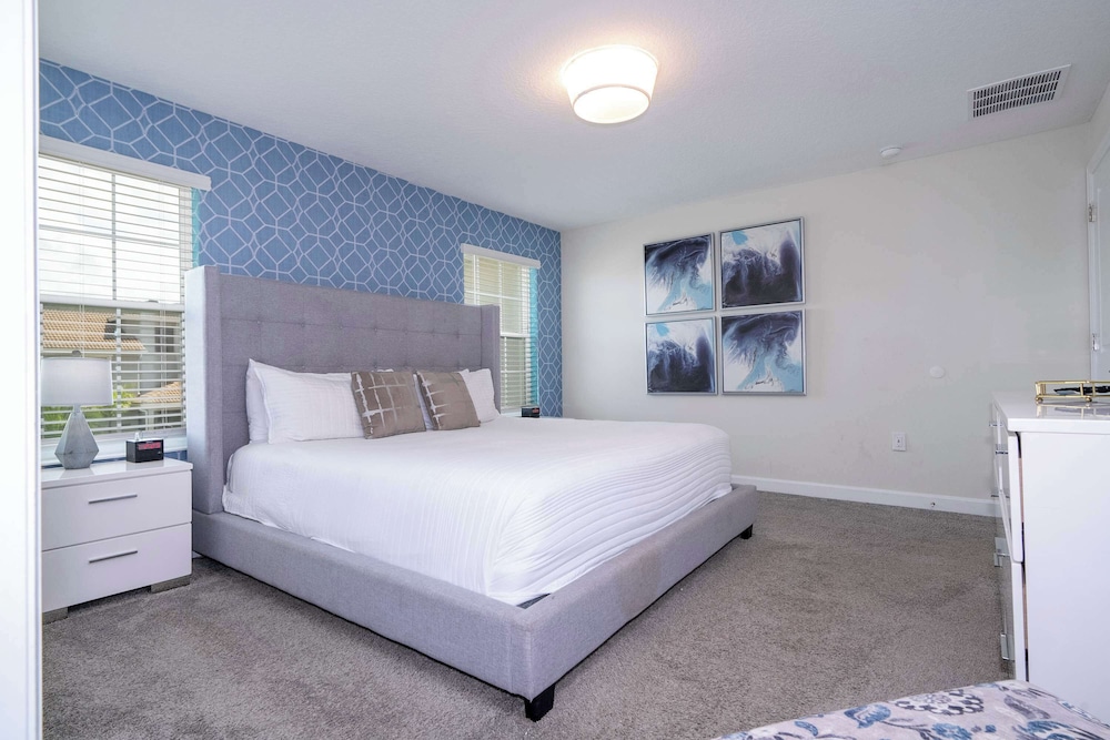 Stunning 4Bd with Pool at Storey Lake Resort 4821 - photo 8