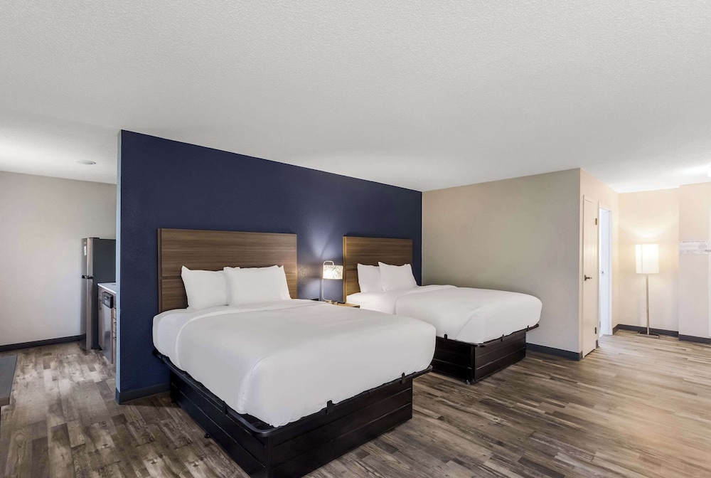 MainStay Suites Bourbonnais Kankakee - photo 8