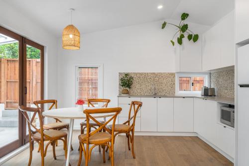 Espadrille Casita — 4-Star Luxury Hotel in Byron Bay, Australia