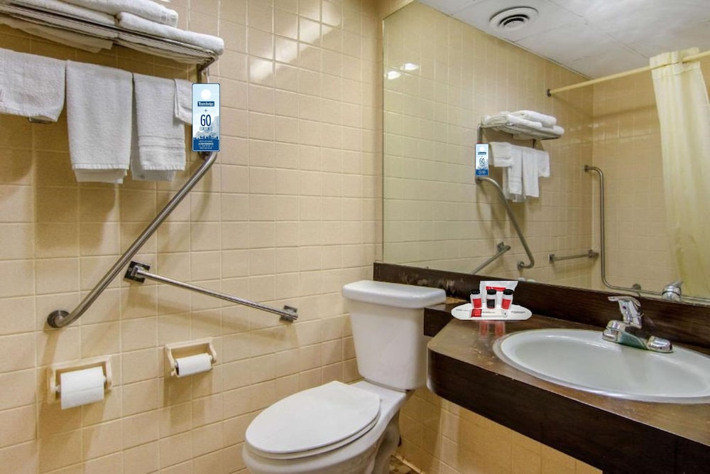 Travelodge by Wyndham Forsyth - photo 11