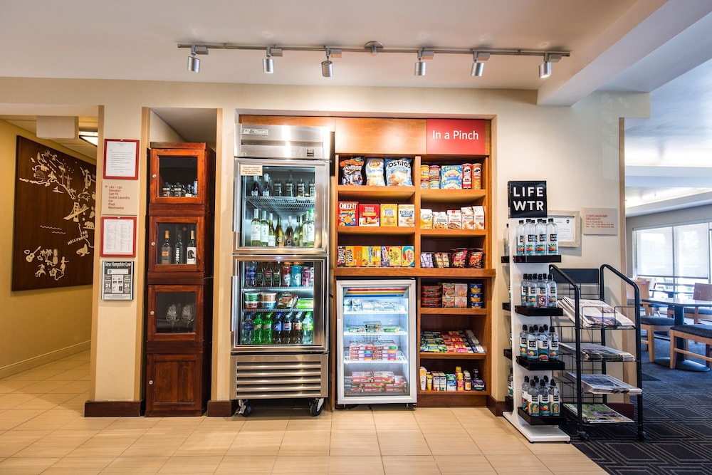 TownePlace Suites by Marriott Gilford - photo 32